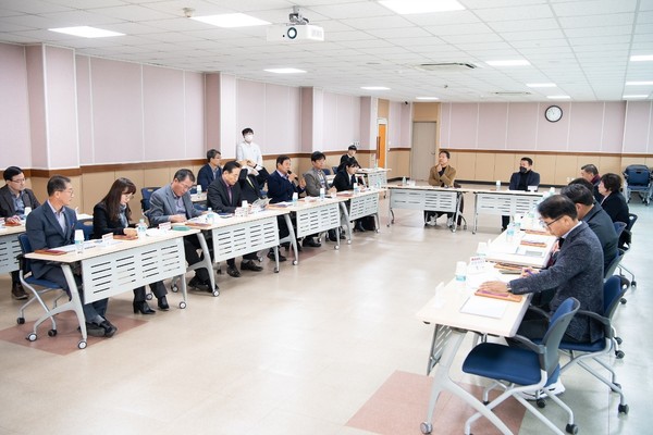 구미시는 화물 자동차 차고지 조성 중간 보고회 를 개최했다.